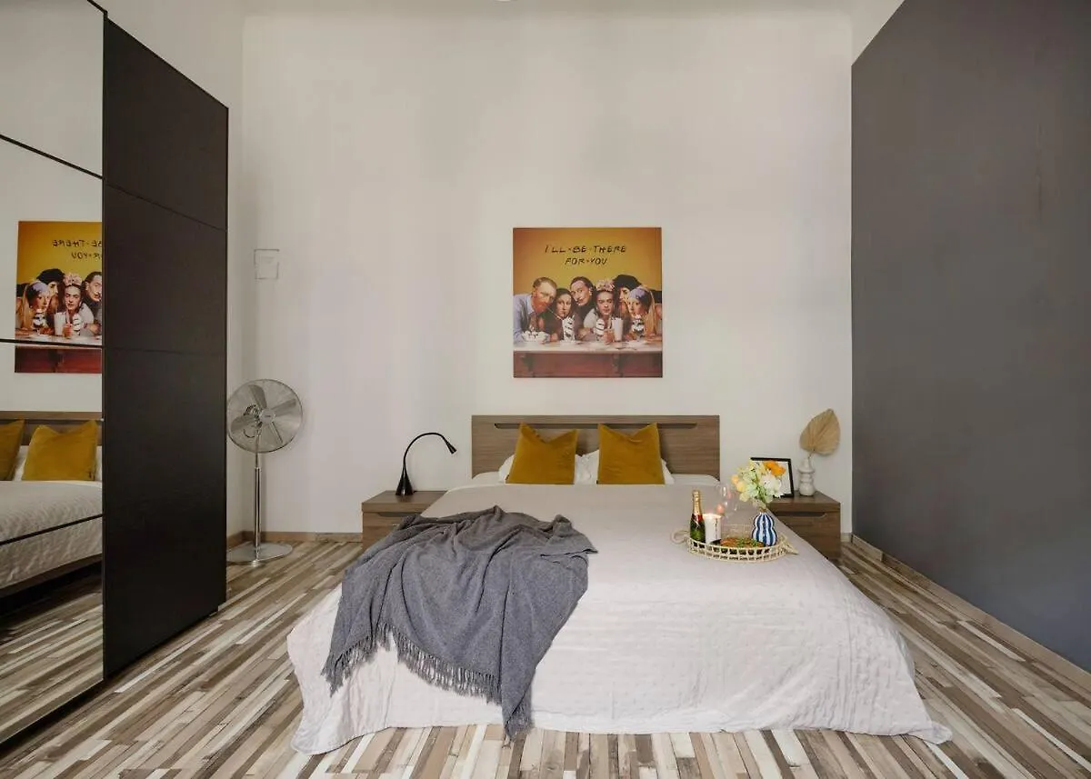 Appartamento Central Charm In Budapest Bustling 7Th District
